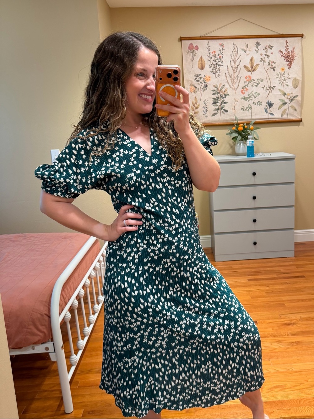 Marimekko Dark Green and White Printed V-Neck Midi Dress Floral 36 6 Small